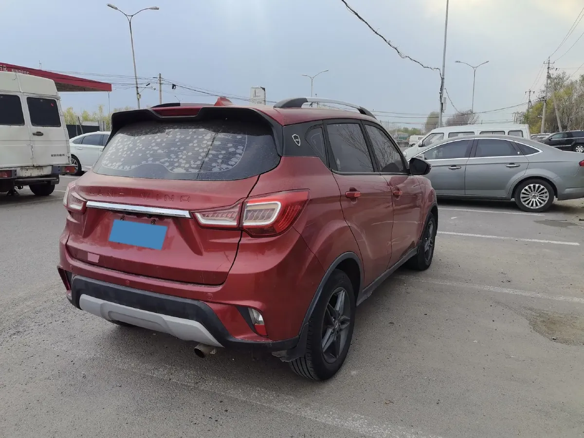 2017 Landwind X2 1.6L 125HP L4 5MT,autocango,china used car exporter,china ev exporter,chinese used car exporter,chinese used ev exporter
