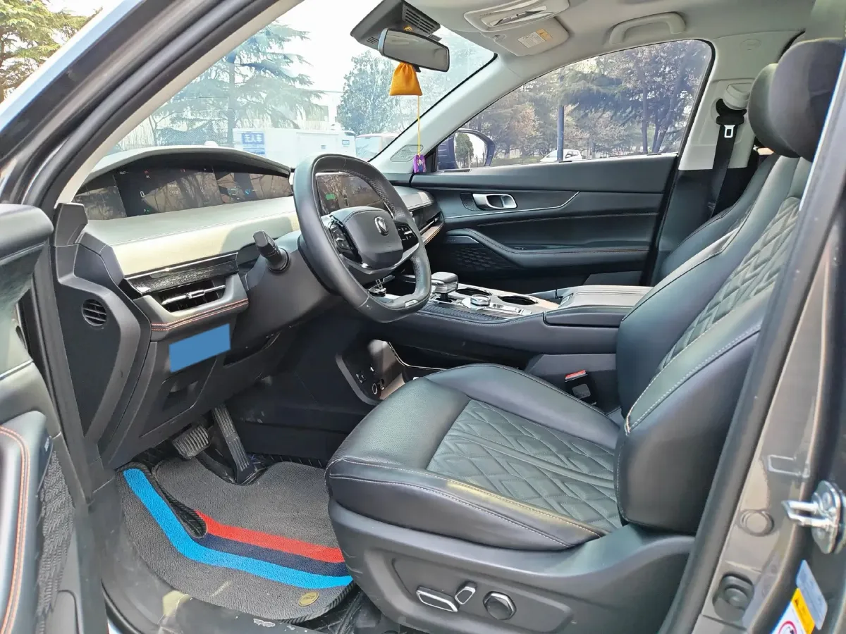 2023 ChangAn UNI-K iDD 1.5T 170HP L4 6TCT PHEV 28.39KWH,autocango,china used car exporter,china ev exporter,chinese used car exporter,chinese used ev exporter