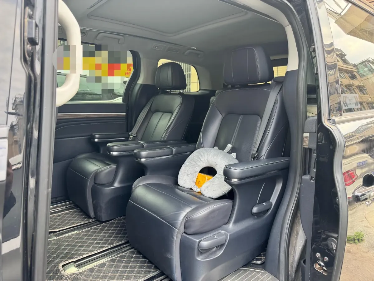 2021 GAC Trumpchi M8 2.0T 252HP L4 8AT,autocango,china used car exporter,china ev exporter,chinese used car exporter,chinese used ev exporter