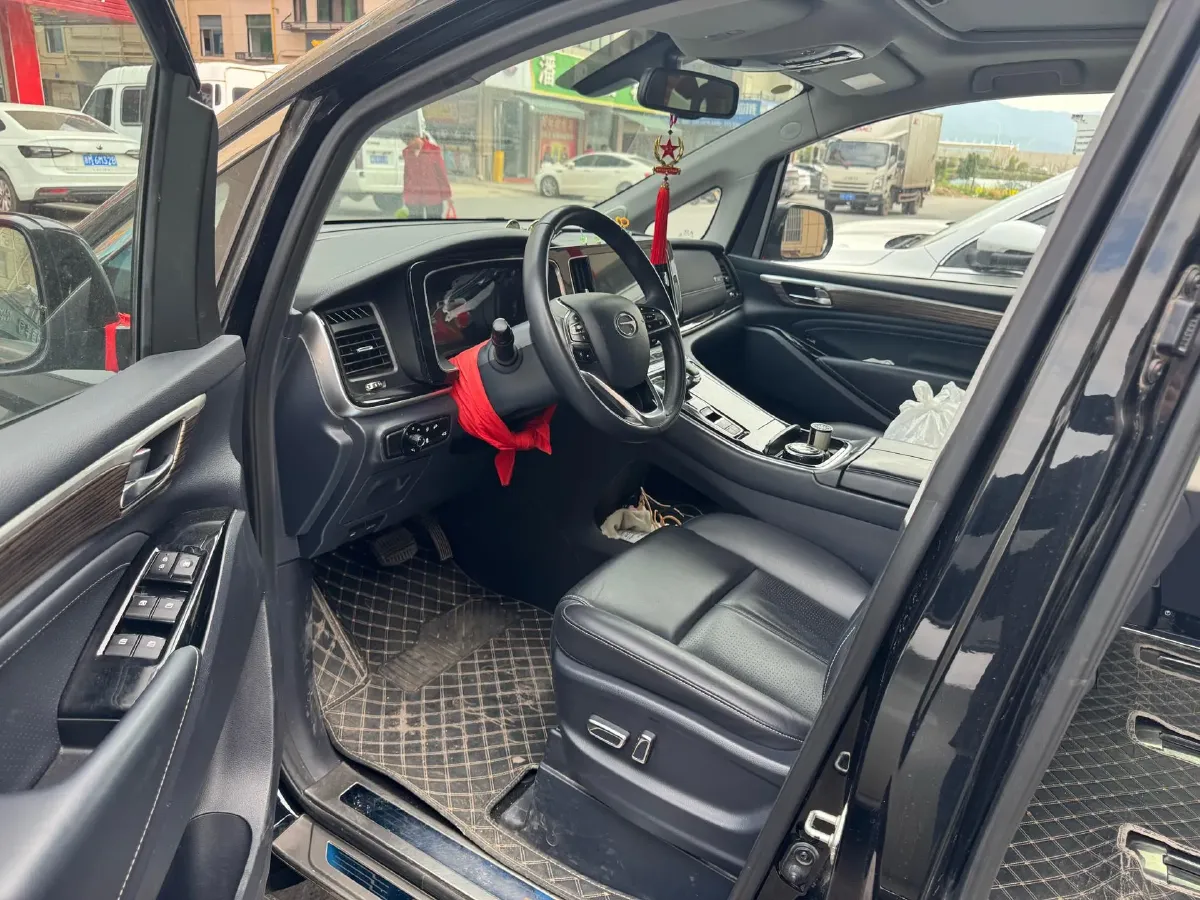 2021 GAC Trumpchi M8 2.0T 252HP L4 8AT,autocango,china used car exporter,china ev exporter,chinese used car exporter,chinese used ev exporter