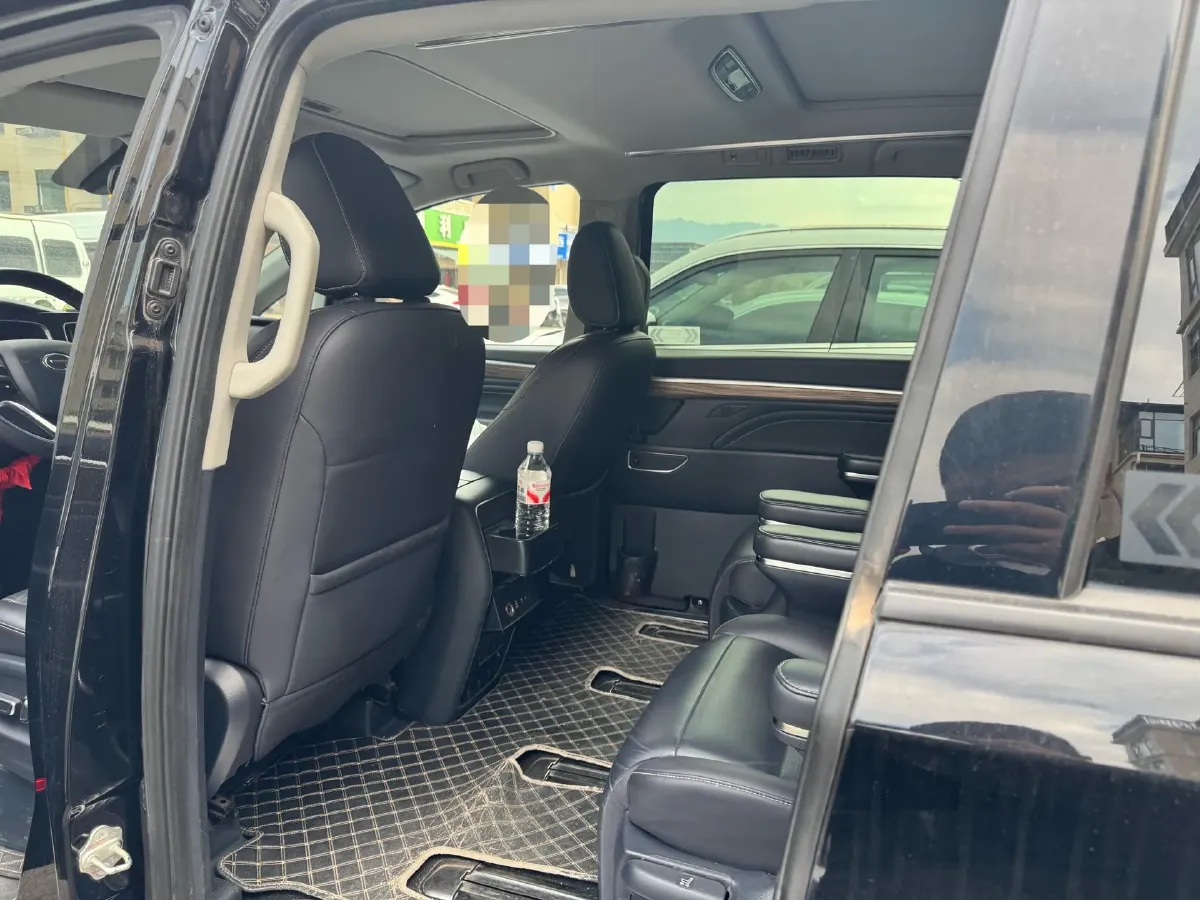 2021 GAC Trumpchi M8 2.0T 252HP L4 8AT,autocango,china used car exporter,china ev exporter,chinese used car exporter,chinese used ev exporter