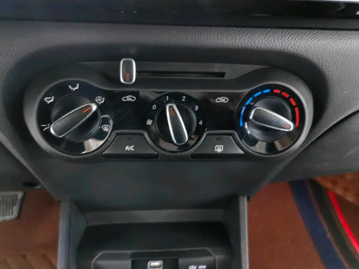 2021 Kia KX1 1.4L 100HP L4 6AT,autocango,china used car exporter,china ev exporter,chinese used car exporter,chinese used ev exporter