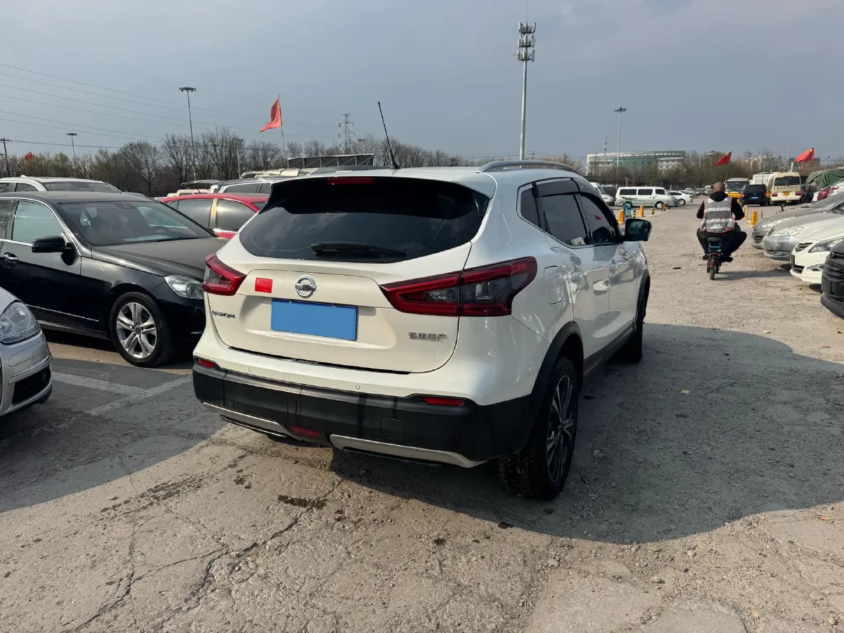 2022 Nissan Qashqai 2.0L 151HP L4 CVT,autocango,china used car exporter,china ev exporter,chinese used car exporter,chinese used ev exporter