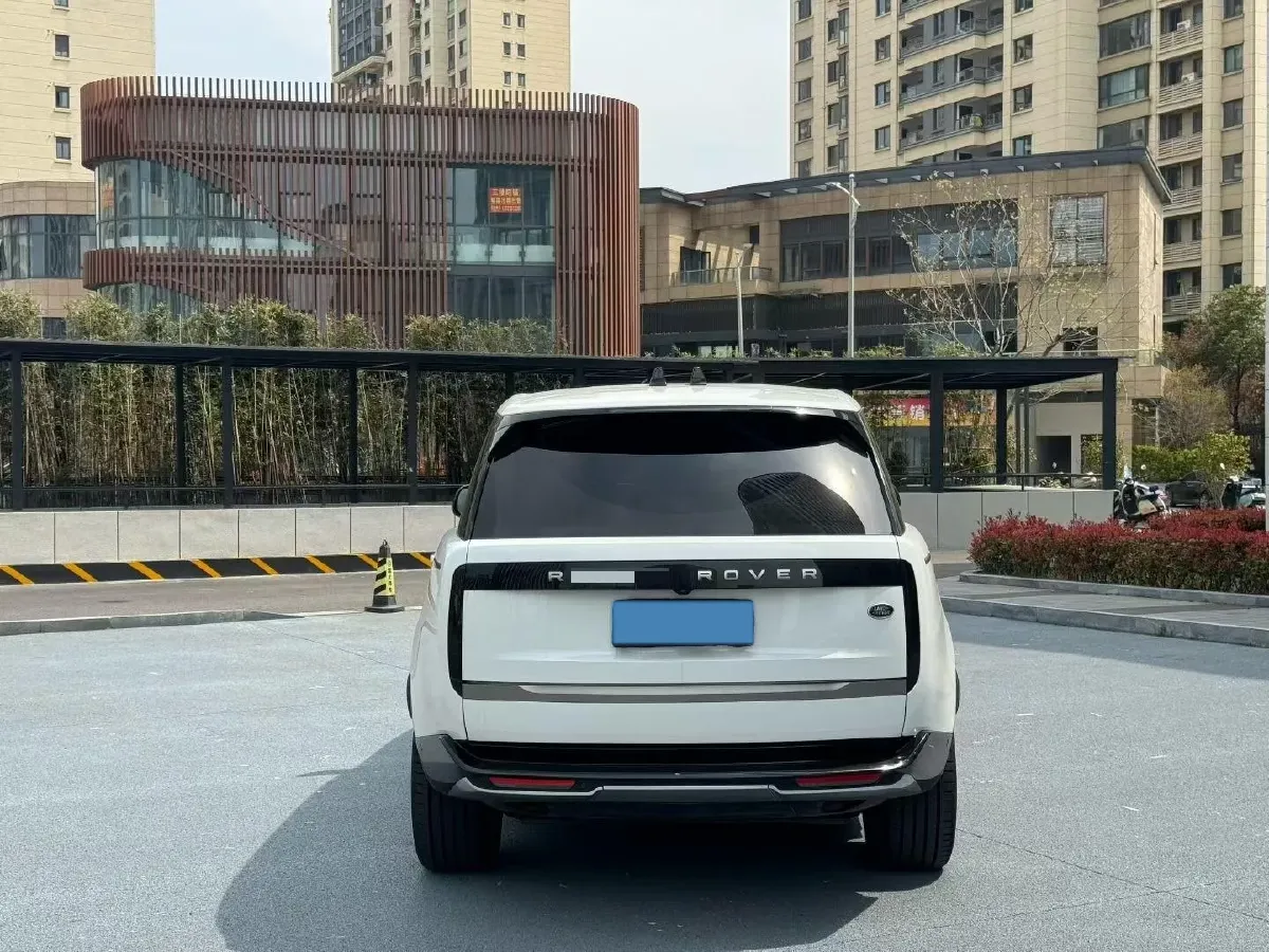 2024 Land Rover Range Rover 3.0T 400HP L6 8AT,autocango,china used car exporter,china ev exporter,chinese used car exporter,chinese used ev exporter