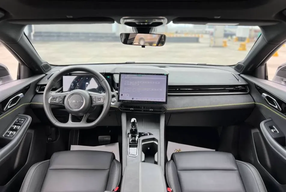 2023 Haval H5 2.0T 224HP L4 8AT,autocango,china used car exporter,china ev exporter,chinese used car exporter,chinese used ev exporter