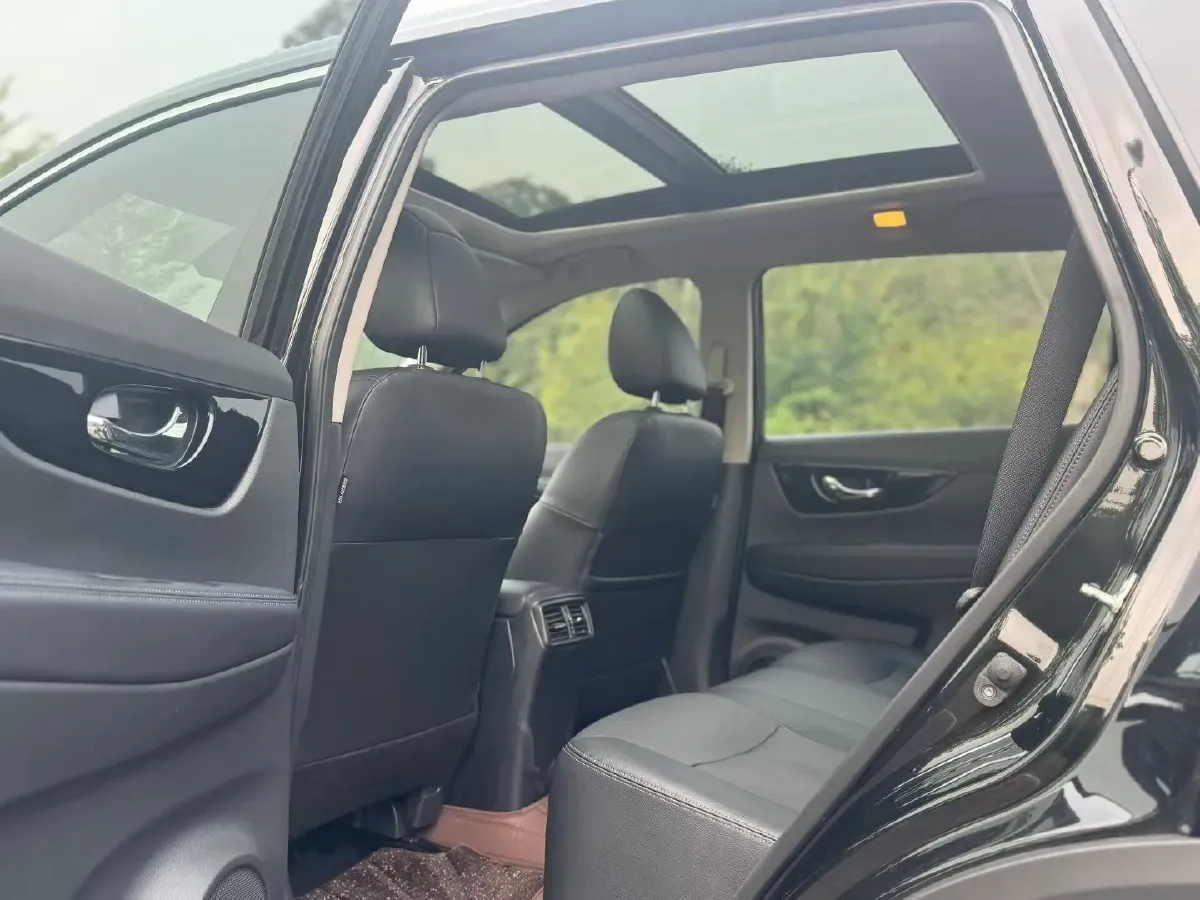 2023 Nissan X-Trail 2.0L 151HP L4 CVT,autocango,china used car exporter,china ev exporter,chinese used car exporter,chinese used ev exporter