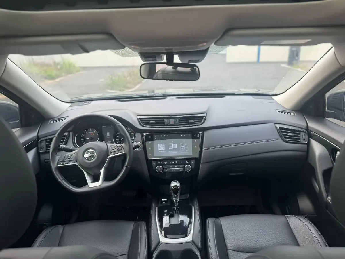 2023 Nissan X-Trail 2.0L 151HP L4 CVT,autocango,china used car exporter,china ev exporter,chinese used car exporter,chinese used ev exporter