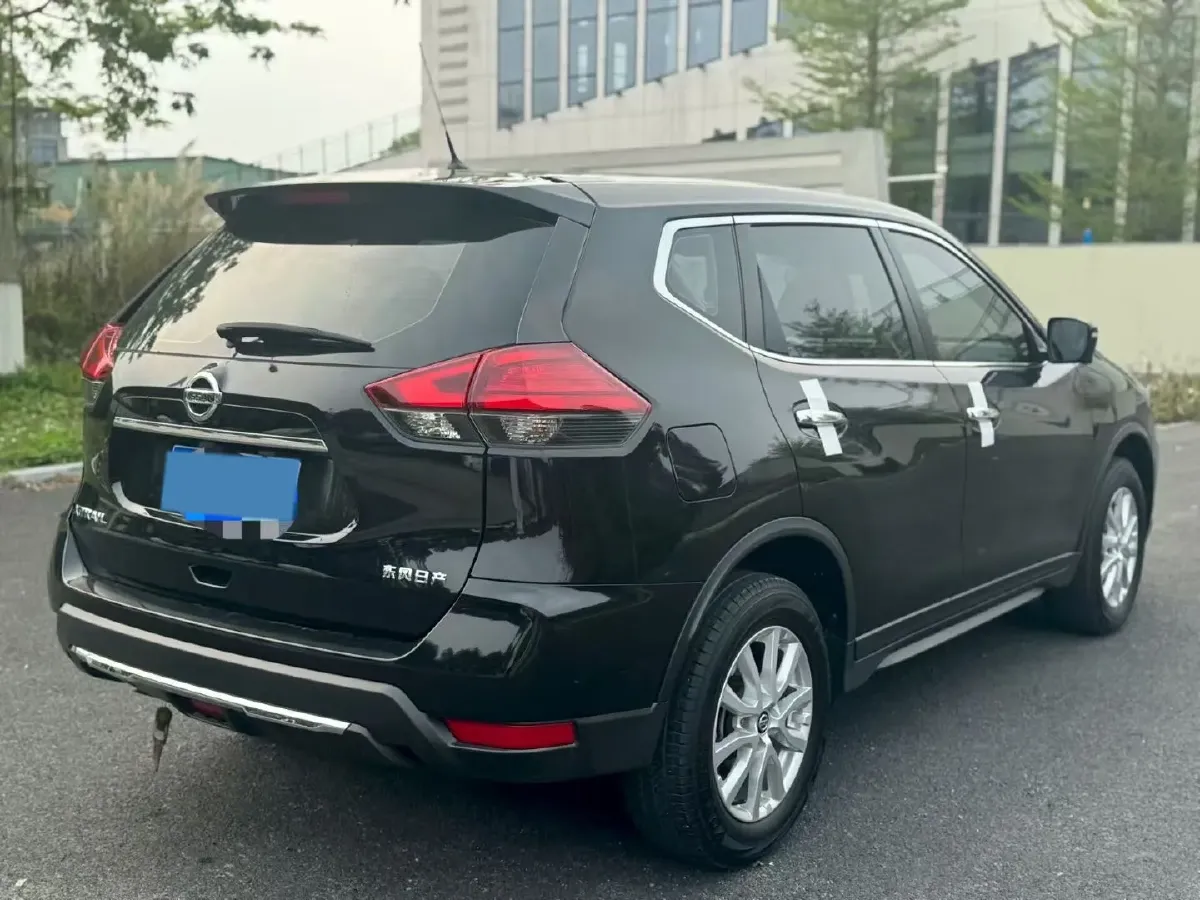 2023 Nissan X-Trail 2.0L 151HP L4 CVT,autocango,china used car exporter,china ev exporter,chinese used car exporter,chinese used ev exporter