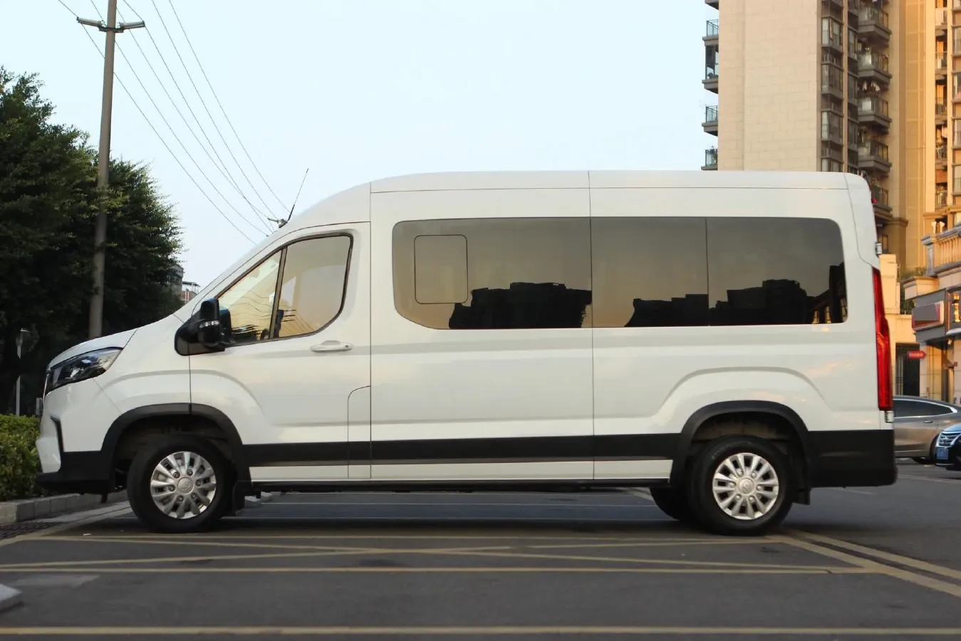 2022 MAXUS XinTu V90 2.0T 150HP L4 6AT,autocango,china used car exporter,china ev exporter,chinese used car exporter,chinese used ev exporter