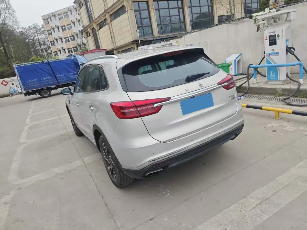 2022 HongQi HS5 2.0T 224HP L4 6AT,autocango,china used car exporter,china ev exporter,chinese used car exporter,chinese used ev exporter