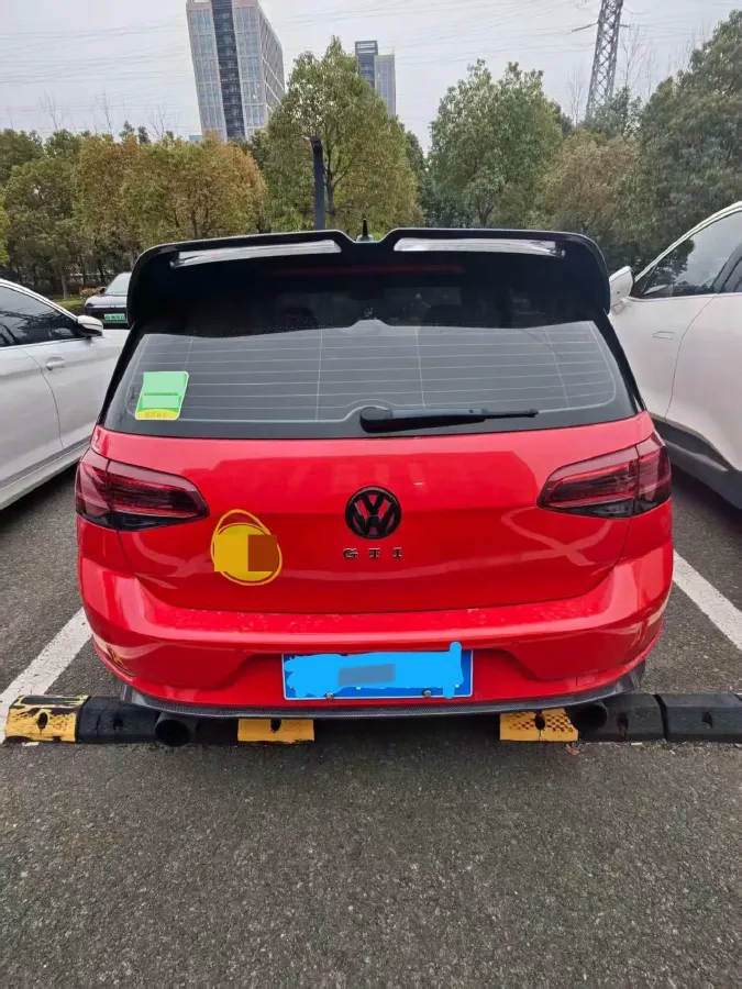 2018 Volkswagen GolfGTI 2.0T 220HP L4 7DCT,autocango,china used car exporter,china ev exporter,chinese used car exporter,chinese used ev exporter