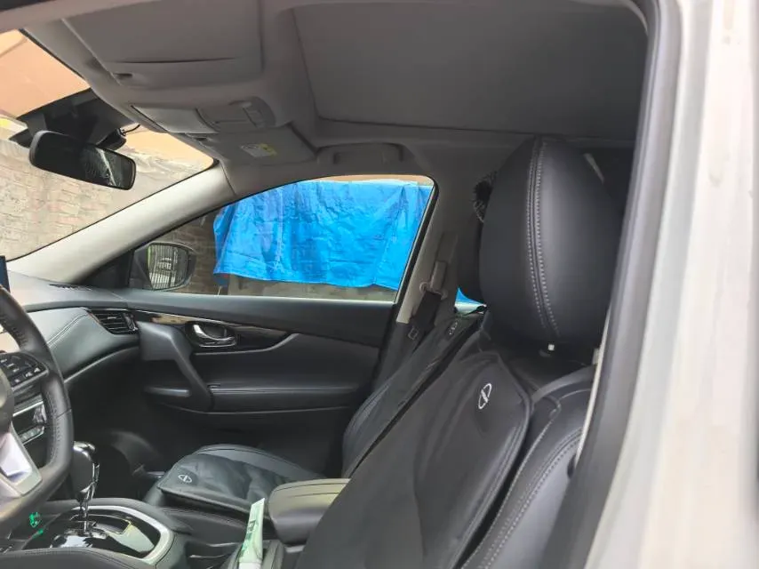 2025 Nissan X-Trail 2.0L 151HP L4 CVT,autocango,china used car exporter,china ev exporter,chinese used car exporter,chinese used ev exporter