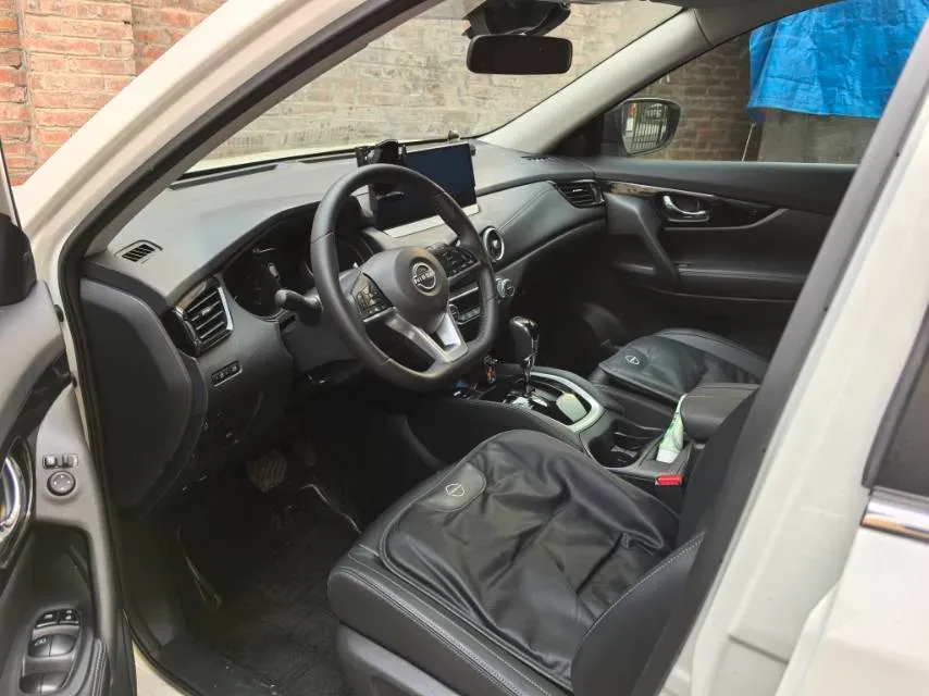 2025 Nissan X-Trail 2.0L 151HP L4 CVT,autocango,china used car exporter,china ev exporter,chinese used car exporter,chinese used ev exporter