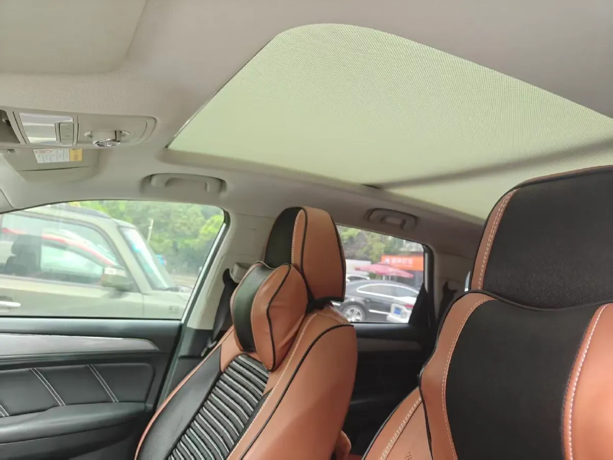 2020 Roewe RX5 1.5T 169HP L4 7DCT,autocango,china used car exporter,china ev exporter,chinese used car exporter,chinese used ev exporter