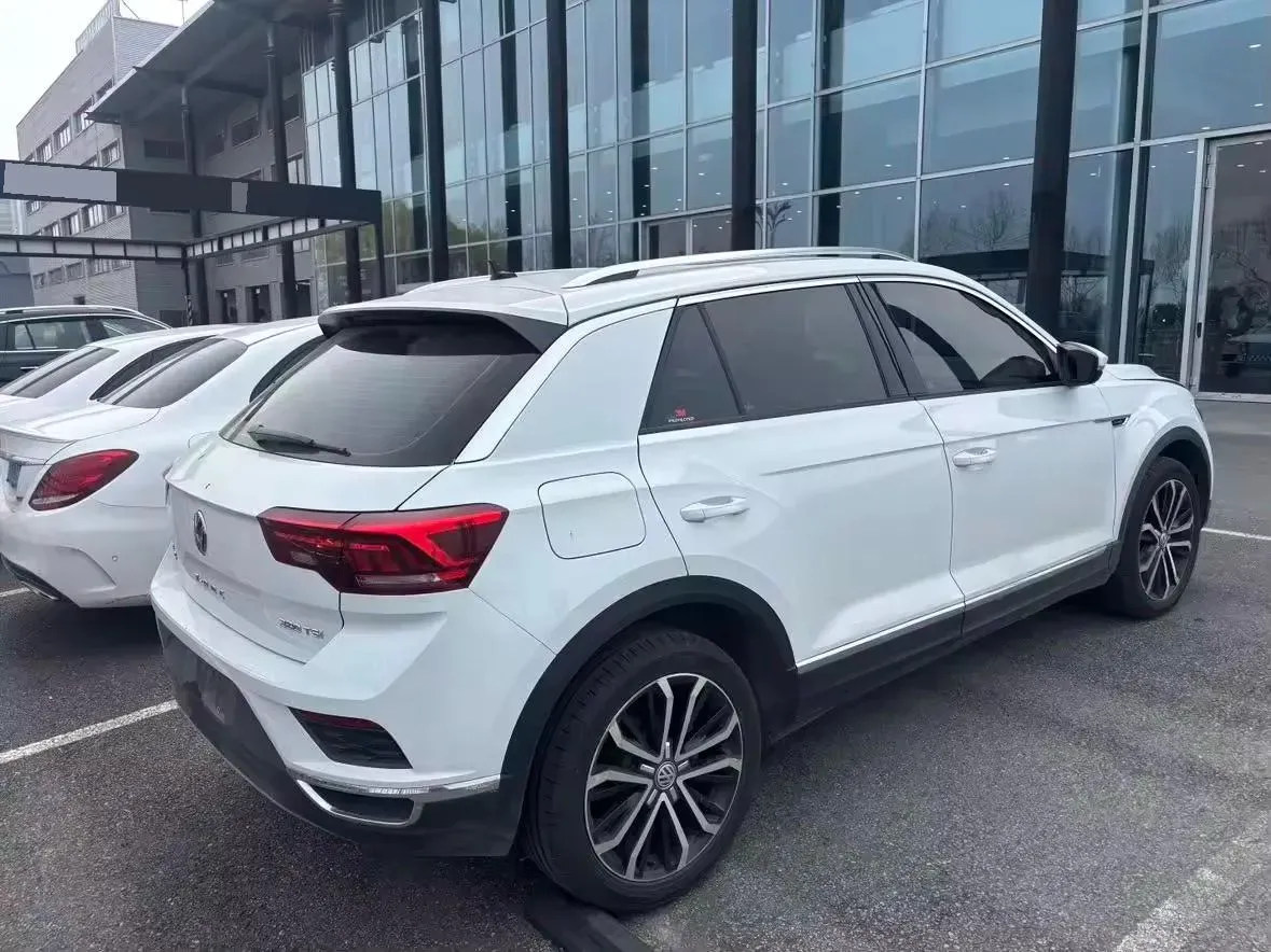 2020 Volkswagen T-Roc 1.4T 150HP L4 7DCT,autocango,china used car exporter,china ev exporter,chinese used car exporter,chinese used ev exporter