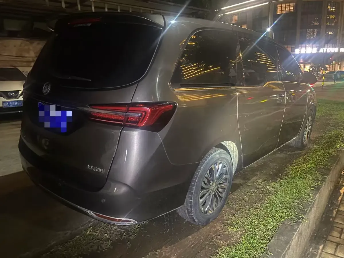 2021 Buick GL8 2.0T 237HP L4 9AT,autocango,china used car exporter,china ev exporter,chinese used car exporter,chinese used ev exporter