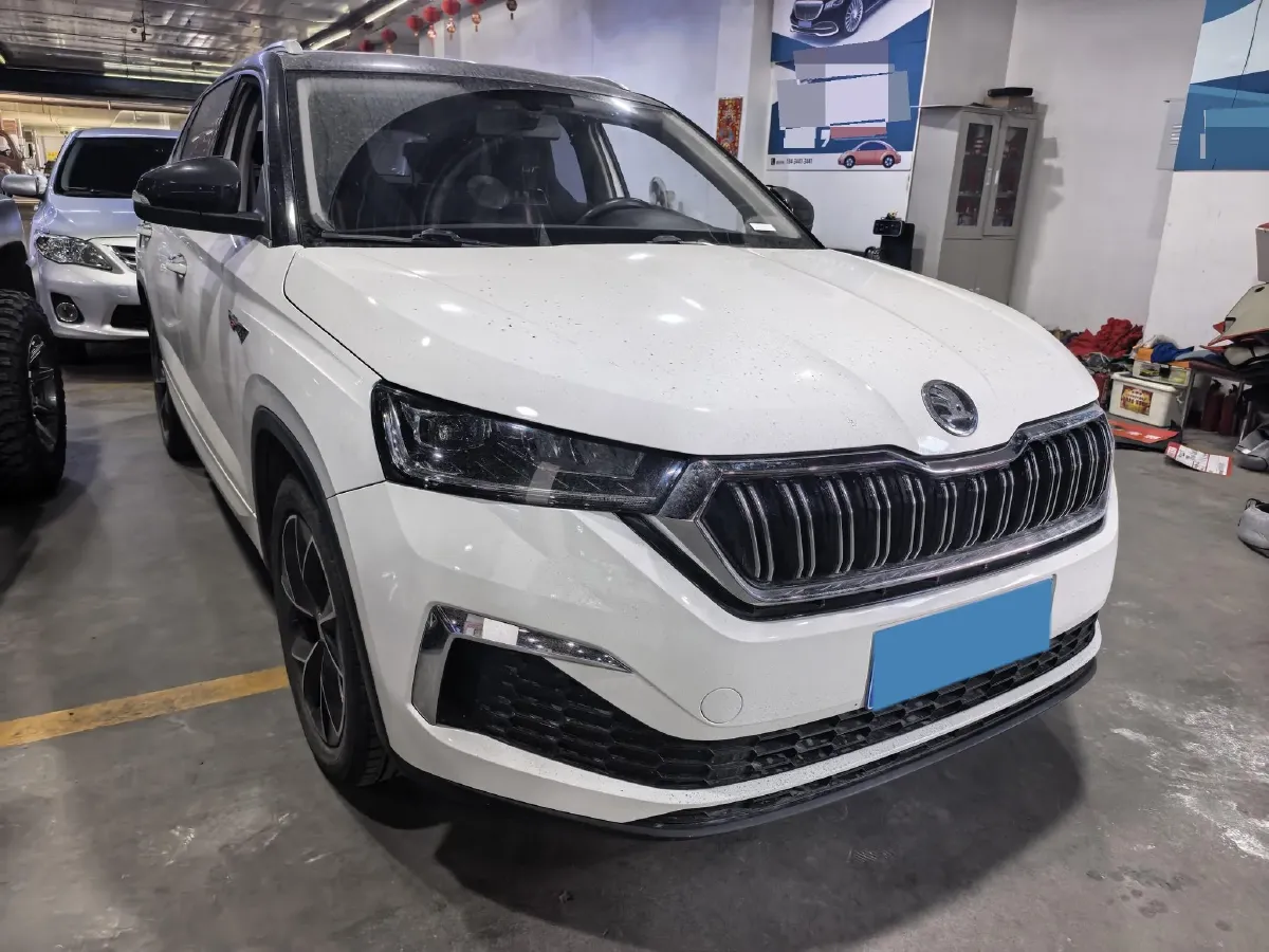 2020 Skoda Karoq 1.4T 150HP L4 7DCT,autocango,china used car exporter,china ev exporter,chinese used car exporter,chinese used ev exporter