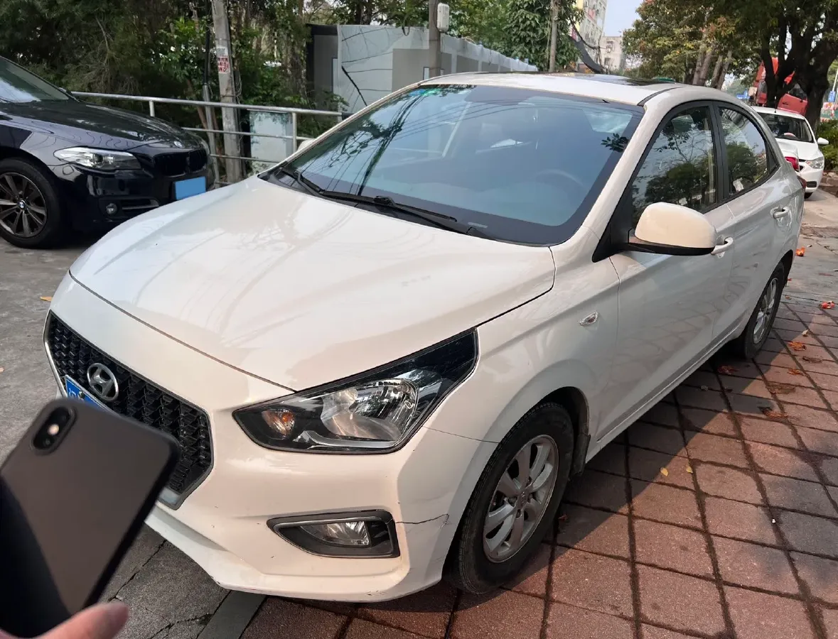 2017 Hyundai Reina 1.4L 95HP L4 5MT,autocango,china used car exporter,china ev exporter,chinese used car exporter,chinese used ev exporter
