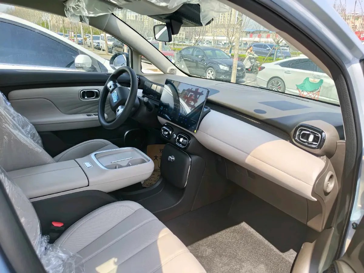 2025 Aion AION UT BEV 34.868KWH,autocango,china used car exporter,china ev exporter,chinese used car exporter,chinese used ev exporter