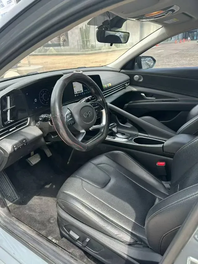 2021 Hyundai Elantra 1.5L 115HP L4 CVT,autocango,china used car exporter,china ev exporter,chinese used car exporter,chinese used ev exporter