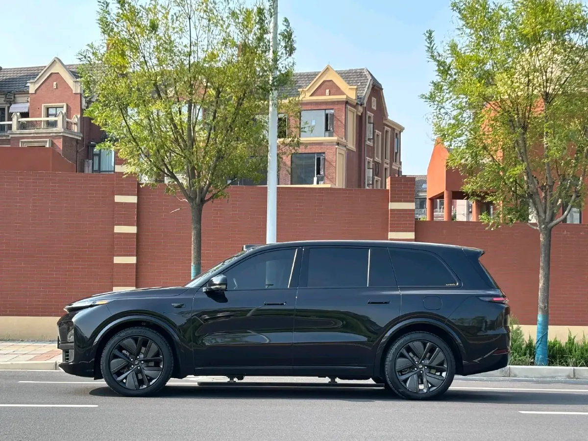 2022 Li L9 Range Extended 154HP REEV 42.6KWH,autocango,china used car exporter,china ev exporter,chinese used car exporter,chinese used ev exporter