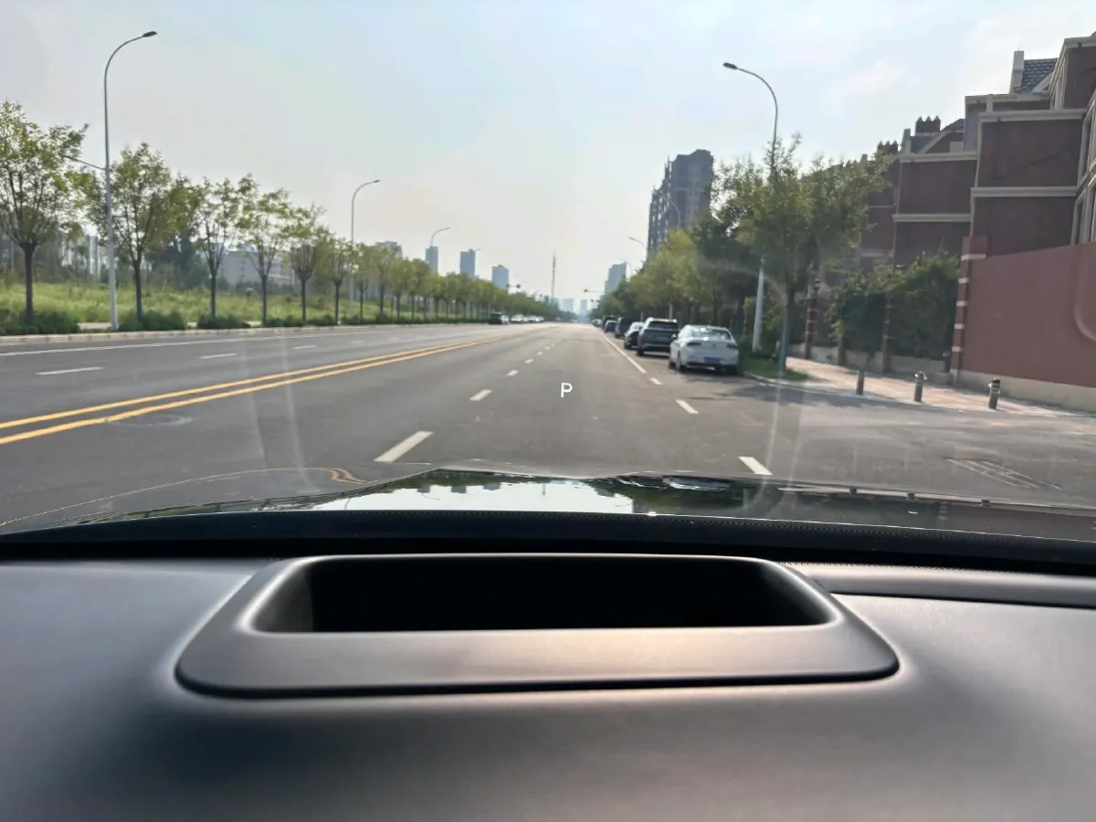 2022 Li L9 Range Extended 154HP REEV 42.6KWH,autocango,china used car exporter,china ev exporter,chinese used car exporter,chinese used ev exporter