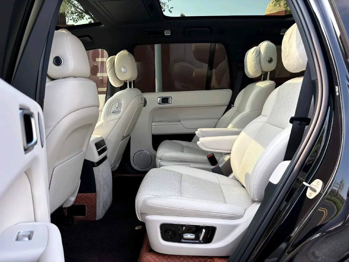 2022 Li L9 Range Extended 154HP REEV 42.6KWH,autocango,china used car exporter,china ev exporter,chinese used car exporter,chinese used ev exporter