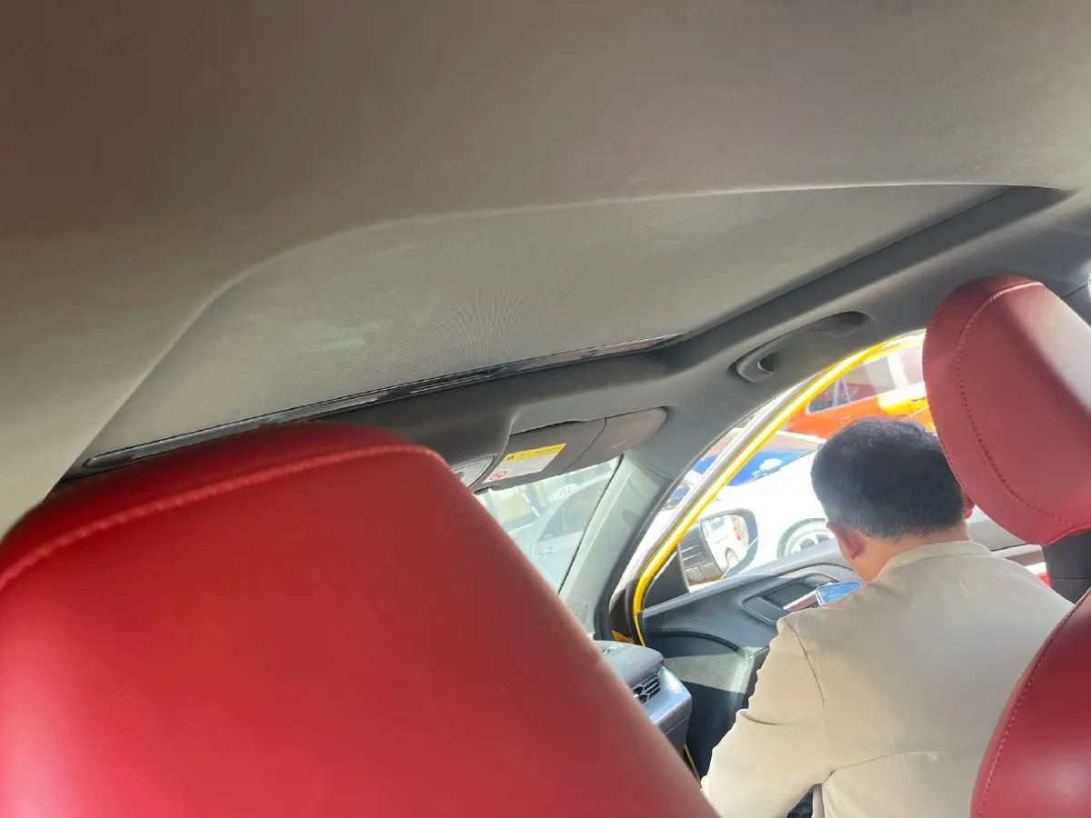 2022 MG 5 1.5T 173HP L4 7DCT,autocango,china used car exporter,china ev exporter,chinese used car exporter,chinese used ev exporter