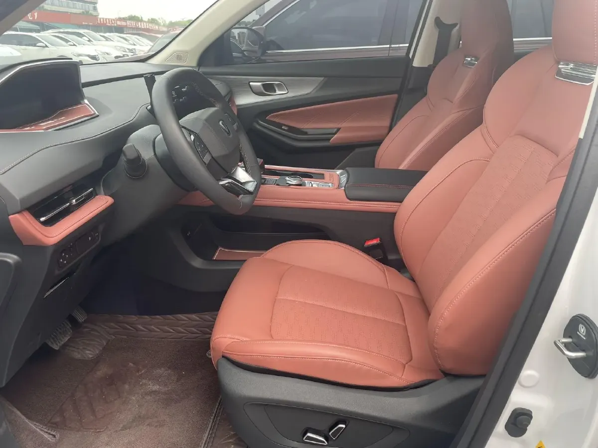 2024 ChangAn CS55 Plus 1.5T 188HP L4 7DCT,autocango,china used car exporter,china ev exporter,chinese used car exporter,chinese used ev exporter