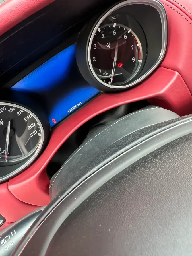 2018 Maserati Levante 3.0T 350HP V6 8AT,autocango,china used car exporter,china ev exporter,chinese used car exporter,chinese used ev exporter