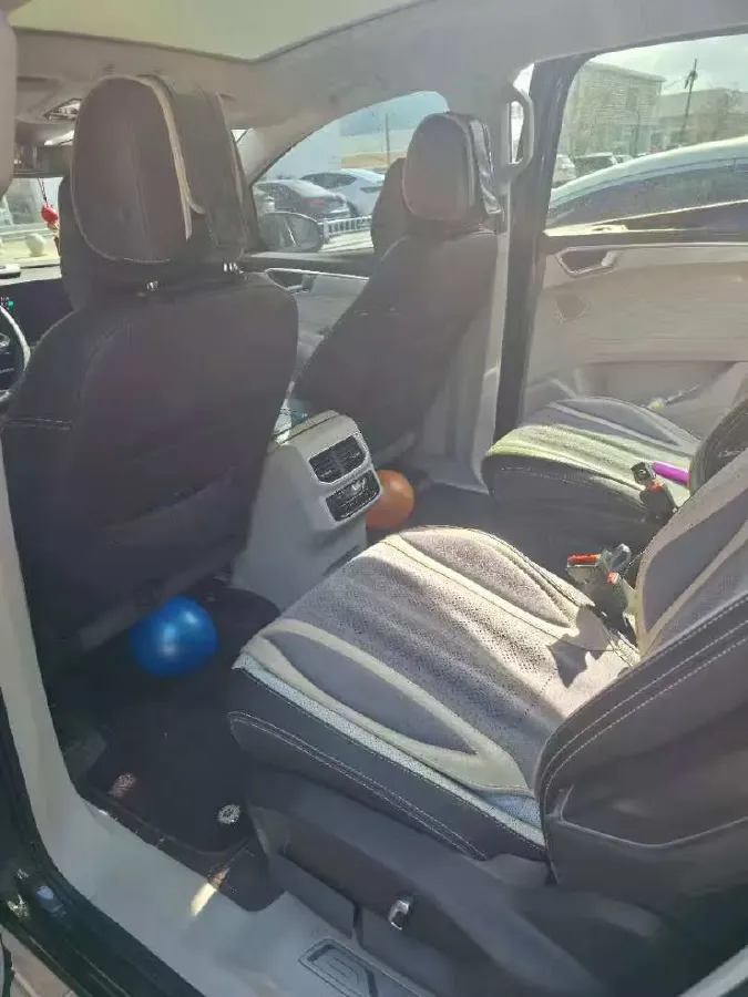 2021 Volkswagen Talagon 2.0T 220HP L4 7DCT,autocango,china used car exporter,china ev exporter,chinese used car exporter,chinese used ev exporter