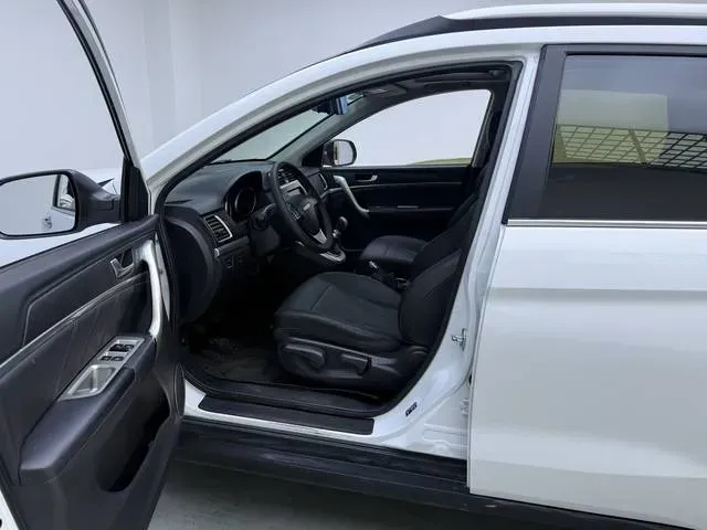 2019 Haval M6 1.5T 150HP L4 6MT,autocango,china used car exporter,china ev exporter,chinese used car exporter,chinese used ev exporter