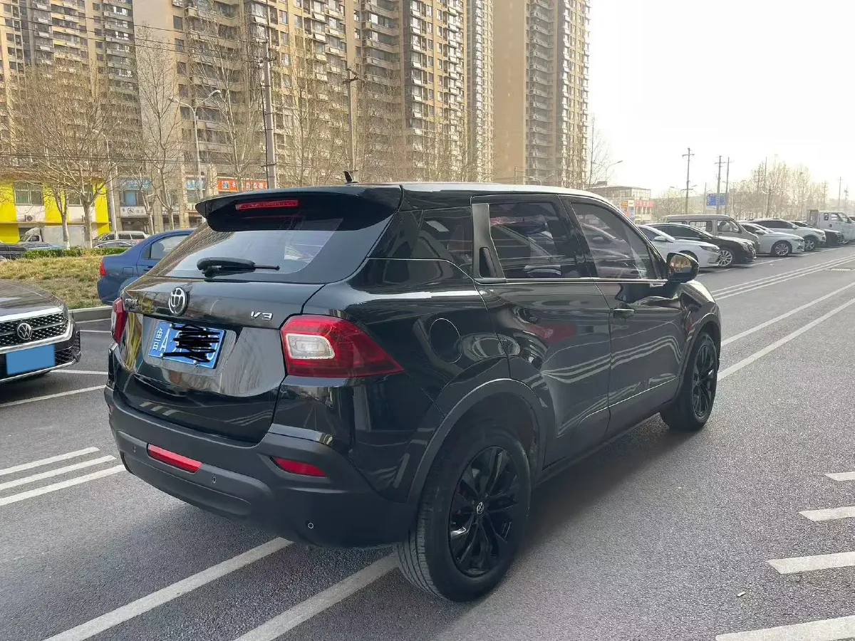 2020 Brilliance Auto V3 1.6L 118HP L4 5MT,autocango,china used car exporter,china ev exporter,chinese used car exporter,chinese used ev exporter