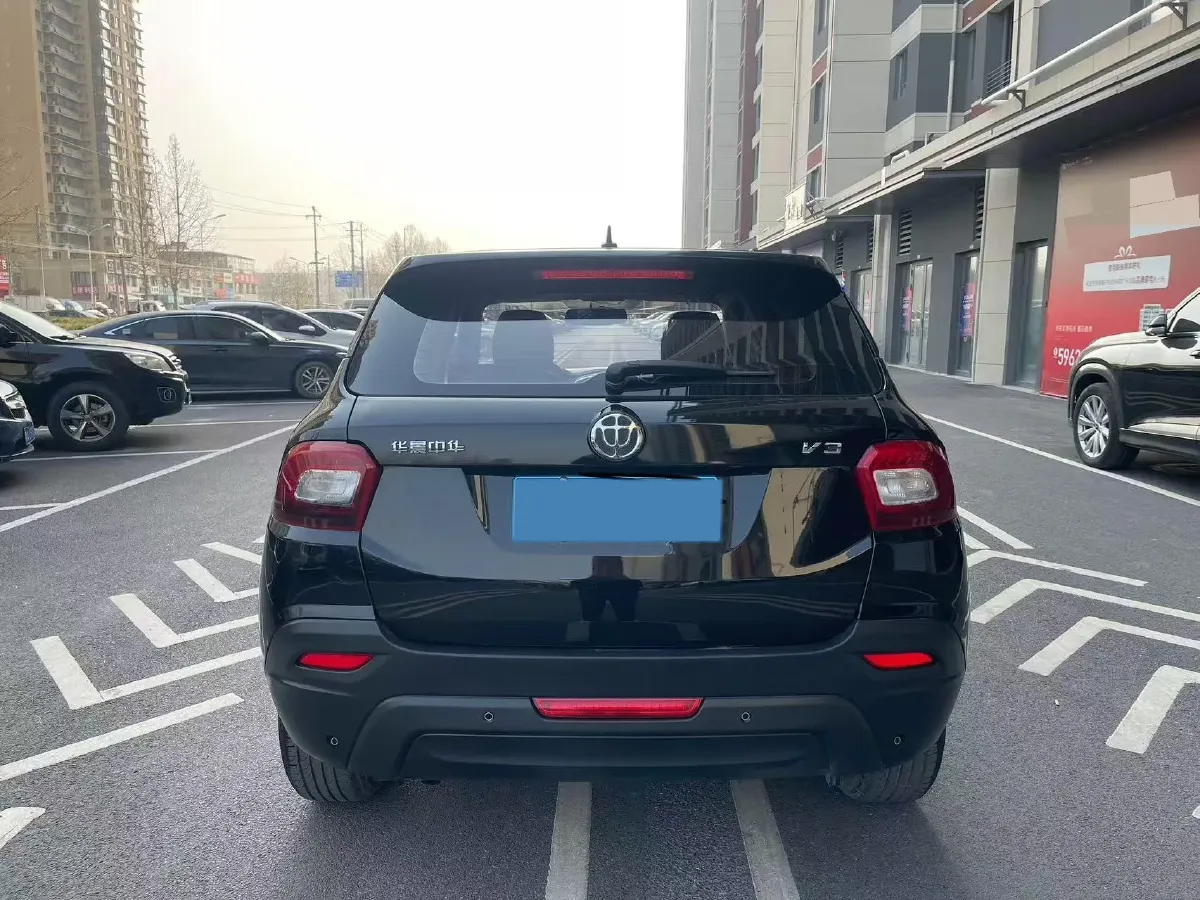 2020 Brilliance Auto V3 1.6L 118HP L4 5MT,autocango,china used car exporter,china ev exporter,chinese used car exporter,chinese used ev exporter