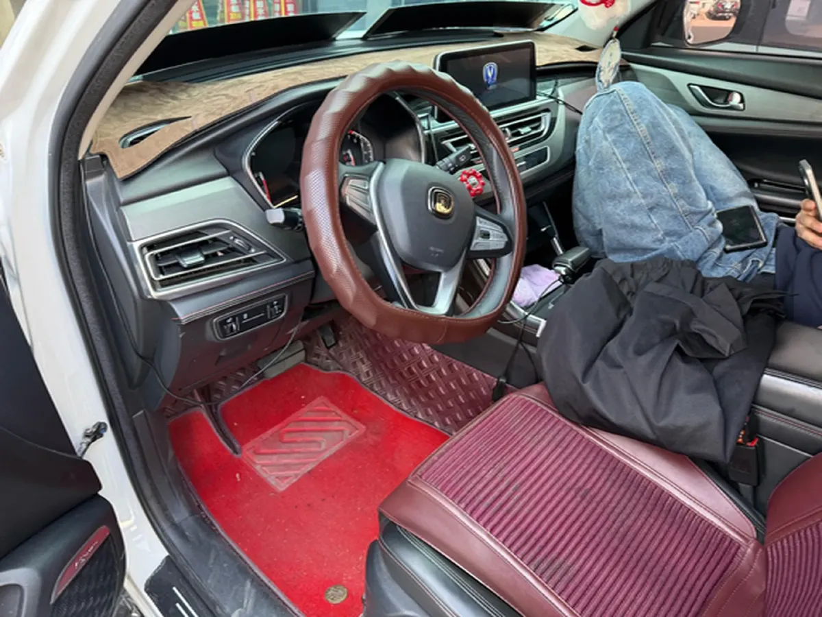 2021 ChangAn CS75 1.5T 178HP L4 7DCT,autocango,china used car exporter,china ev exporter,chinese used car exporter,chinese used ev exporter