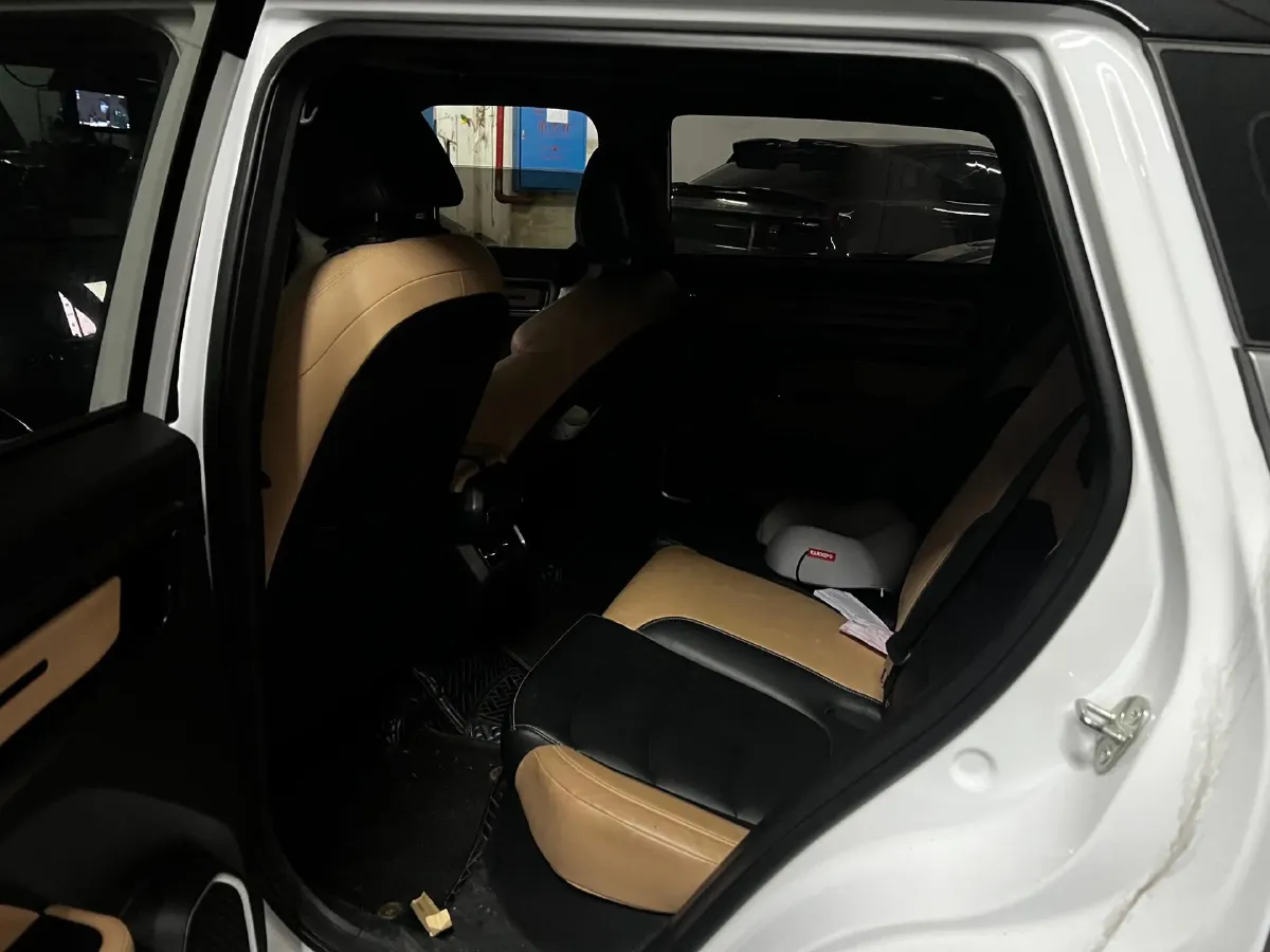 2023 Geely ICON 1.5T 181HP L4 7DCT,autocango,china used car exporter,china ev exporter,chinese used car exporter,chinese used ev exporter