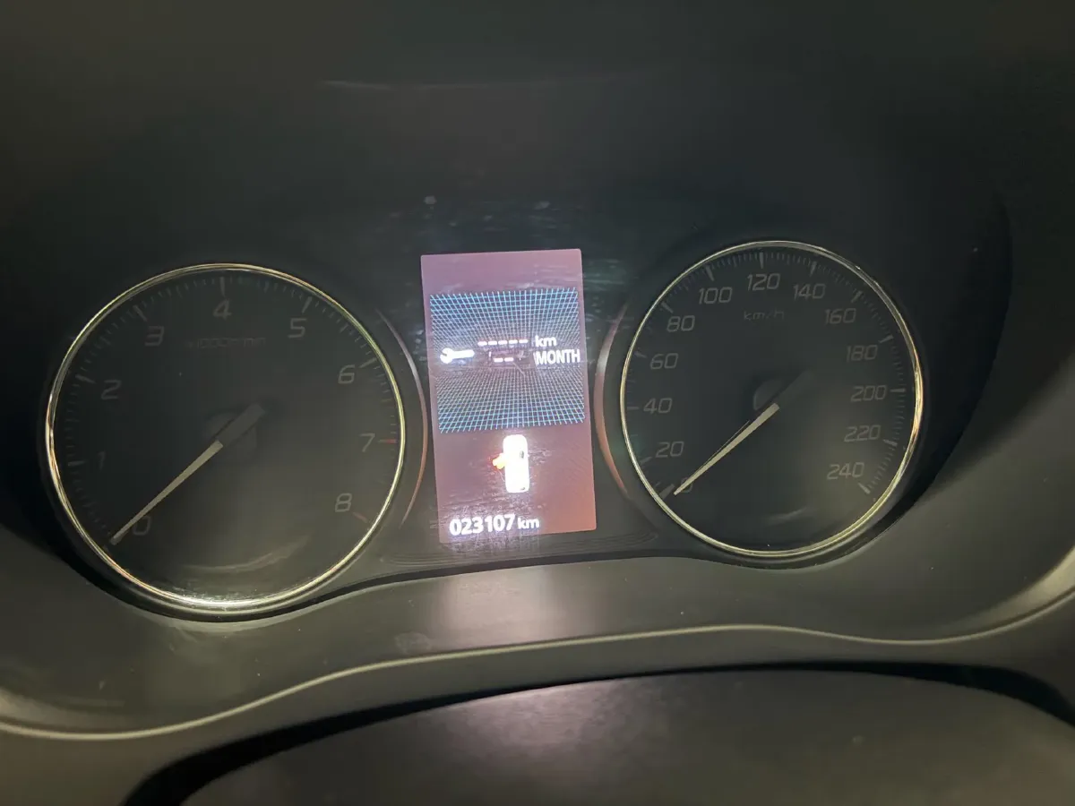 2019 Mitsubishi Outlander 2.0L 166HP L4 CVT,autocango,china used car exporter,china ev exporter,chinese used car exporter,chinese used ev exporter