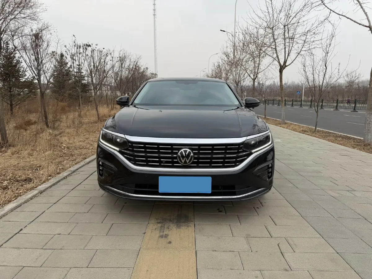 2023 Volkswagen Passat 1.4T 150HP L4 7DCT,autocango,china used car exporter,china ev exporter,chinese used car exporter,chinese used ev exporter