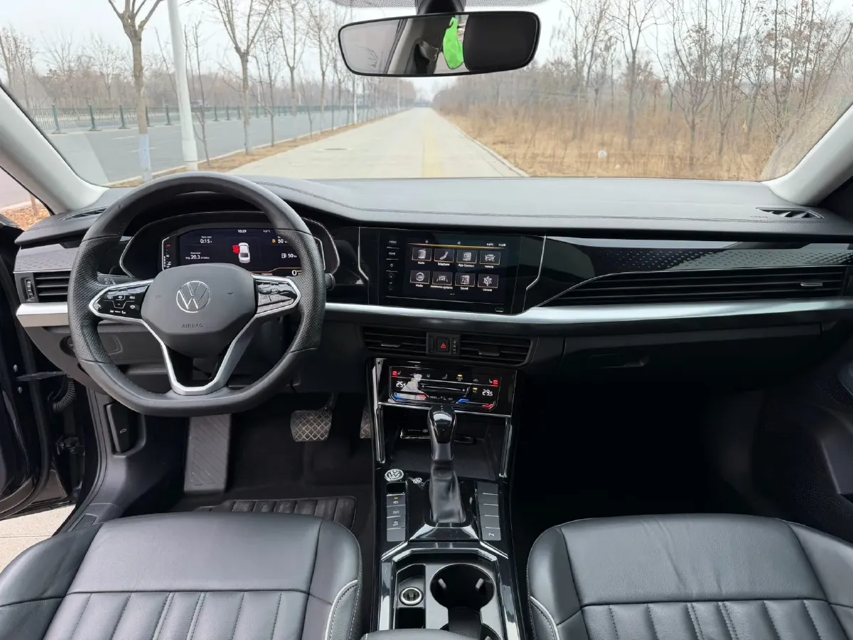 2023 Volkswagen Passat 1.4T 150HP L4 7DCT,autocango,china used car exporter,china ev exporter,chinese used car exporter,chinese used ev exporter