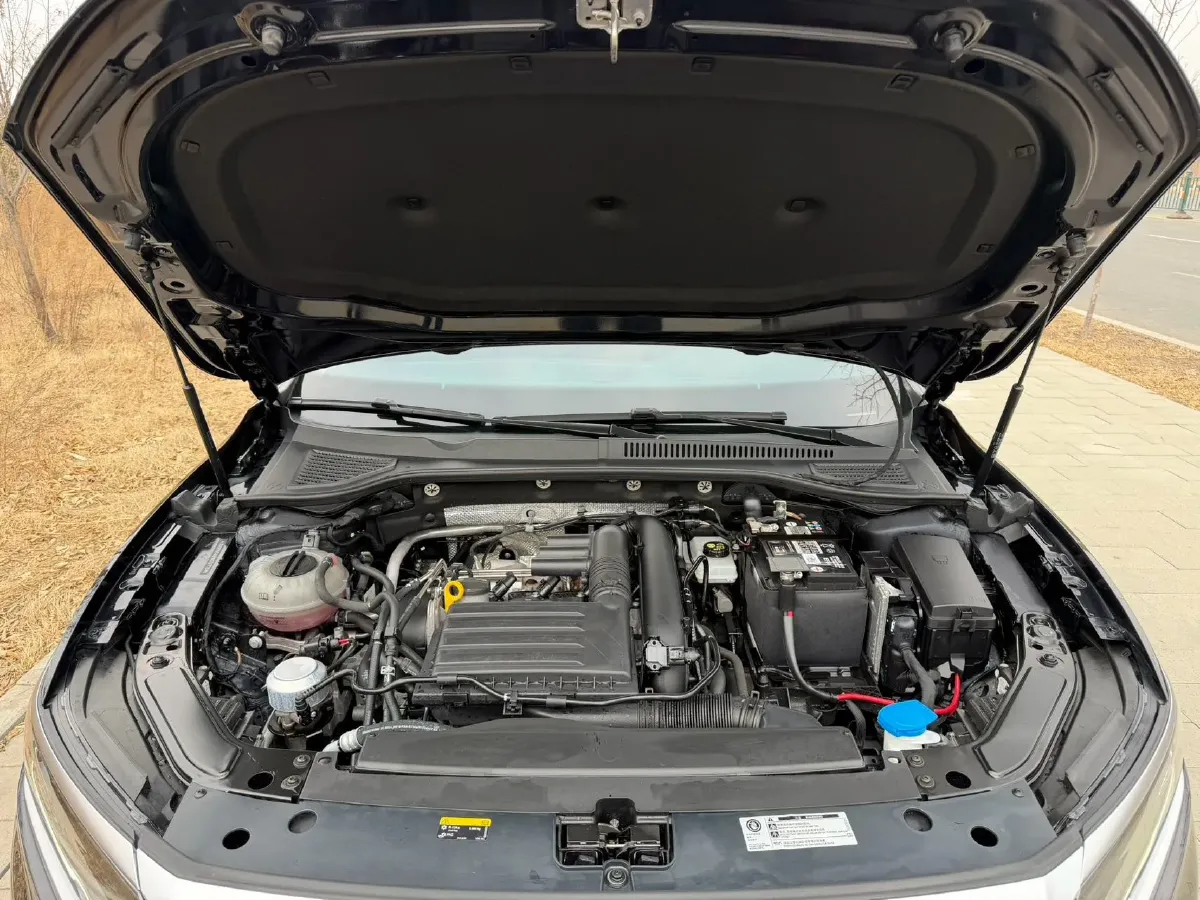 2023 Volkswagen Passat 1.4T 150HP L4 7DCT,autocango,china used car exporter,china ev exporter,chinese used car exporter,chinese used ev exporter