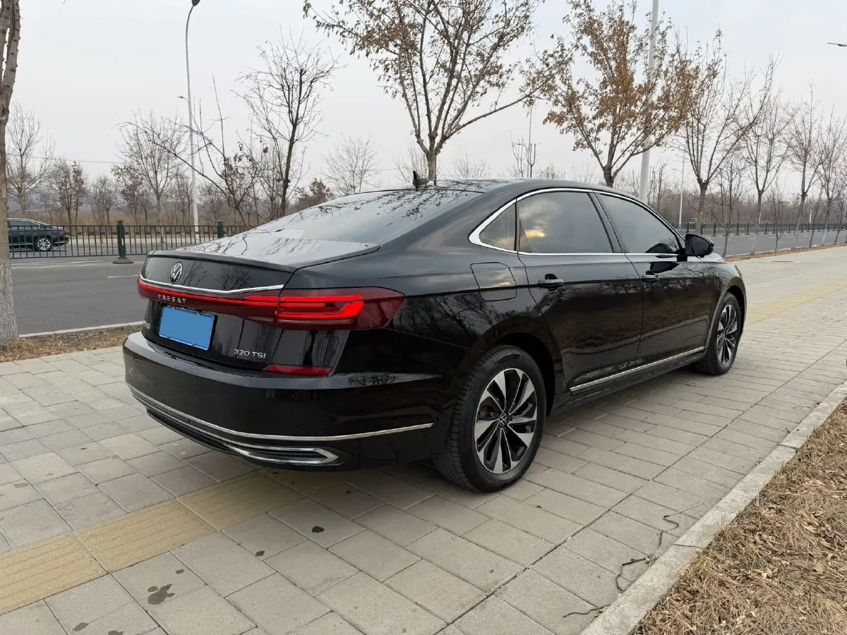 2023 Volkswagen Passat 1.4T 150HP L4 7DCT,autocango,china used car exporter,china ev exporter,chinese used car exporter,chinese used ev exporter