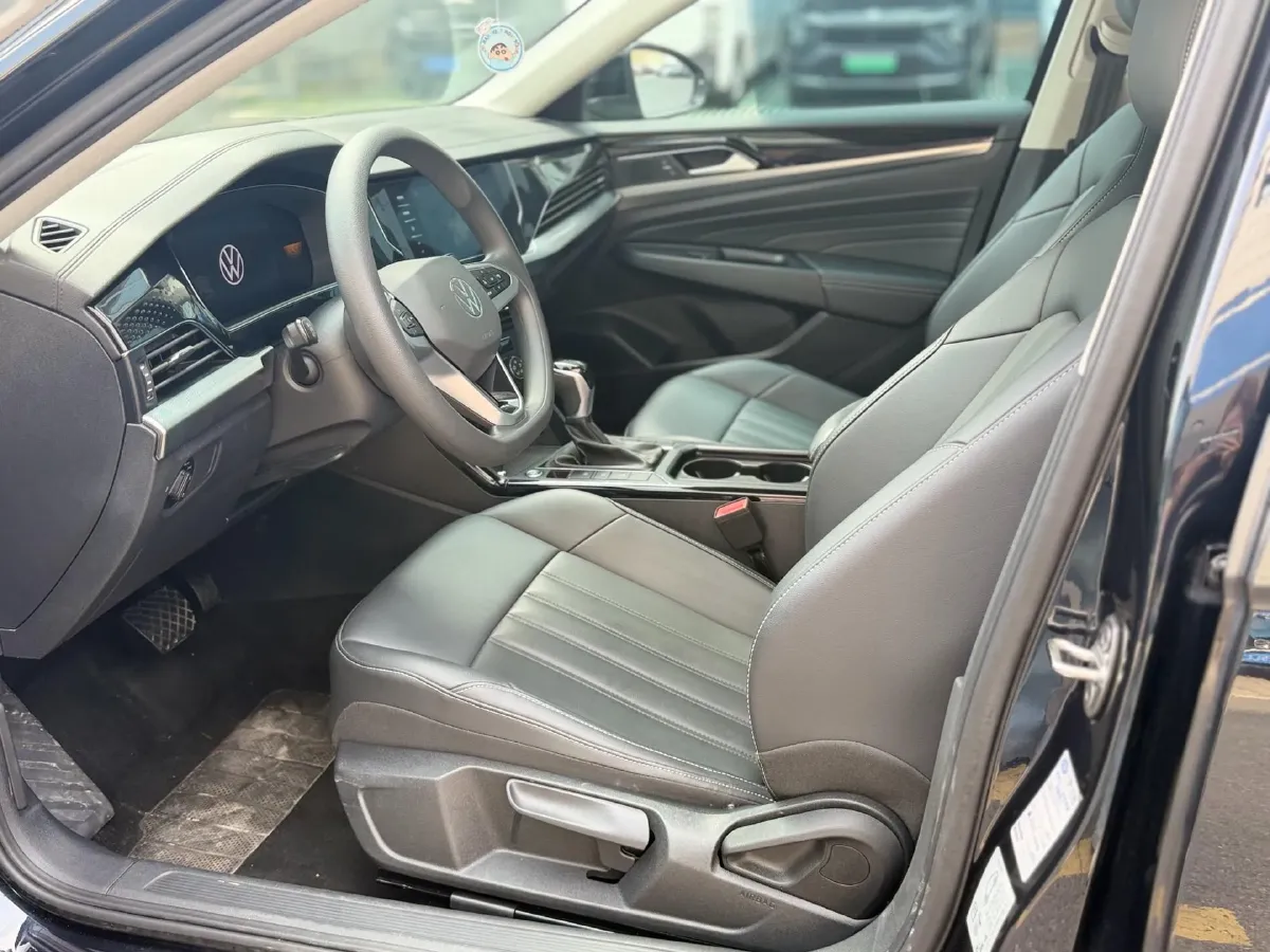 2024 Volkswagen Passat 1.4T 150HP L4 7DCT,autocango,china used car exporter,china ev exporter,chinese used car exporter,chinese used ev exporter