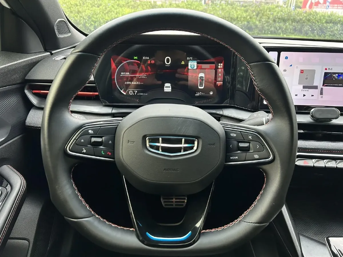 2022 Geely Binray 1.5T 181HP L4 7DCT,autocango,china used car exporter,china ev exporter,chinese used car exporter,chinese used ev exporter