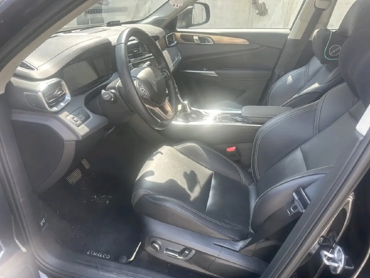 2019 Beijing BJ40 2.0T 218HP L4 6AT,autocango,china used car exporter,china ev exporter,chinese used car exporter,chinese used ev exporter