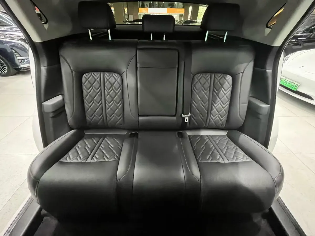 2021 ChangAn UNI-K 2.0T 233HP L4 8AT,autocango,china used car exporter,china ev exporter,chinese used car exporter,chinese used ev exporter