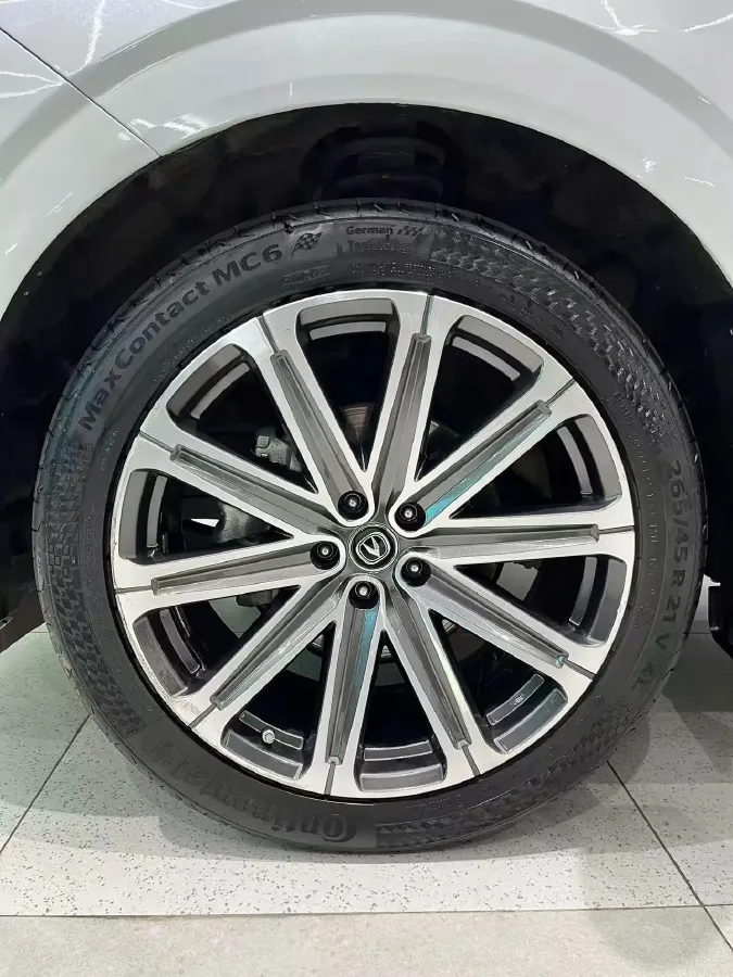 2021 ChangAn UNI-K 2.0T 233HP L4 8AT,autocango,china used car exporter,china ev exporter,chinese used car exporter,chinese used ev exporter