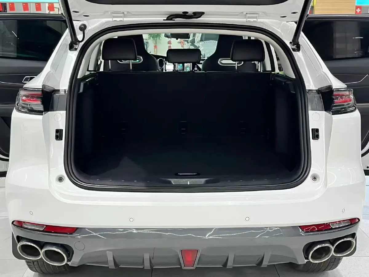 2021 ChangAn UNI-K 2.0T 233HP L4 8AT,autocango,china used car exporter,china ev exporter,chinese used car exporter,chinese used ev exporter