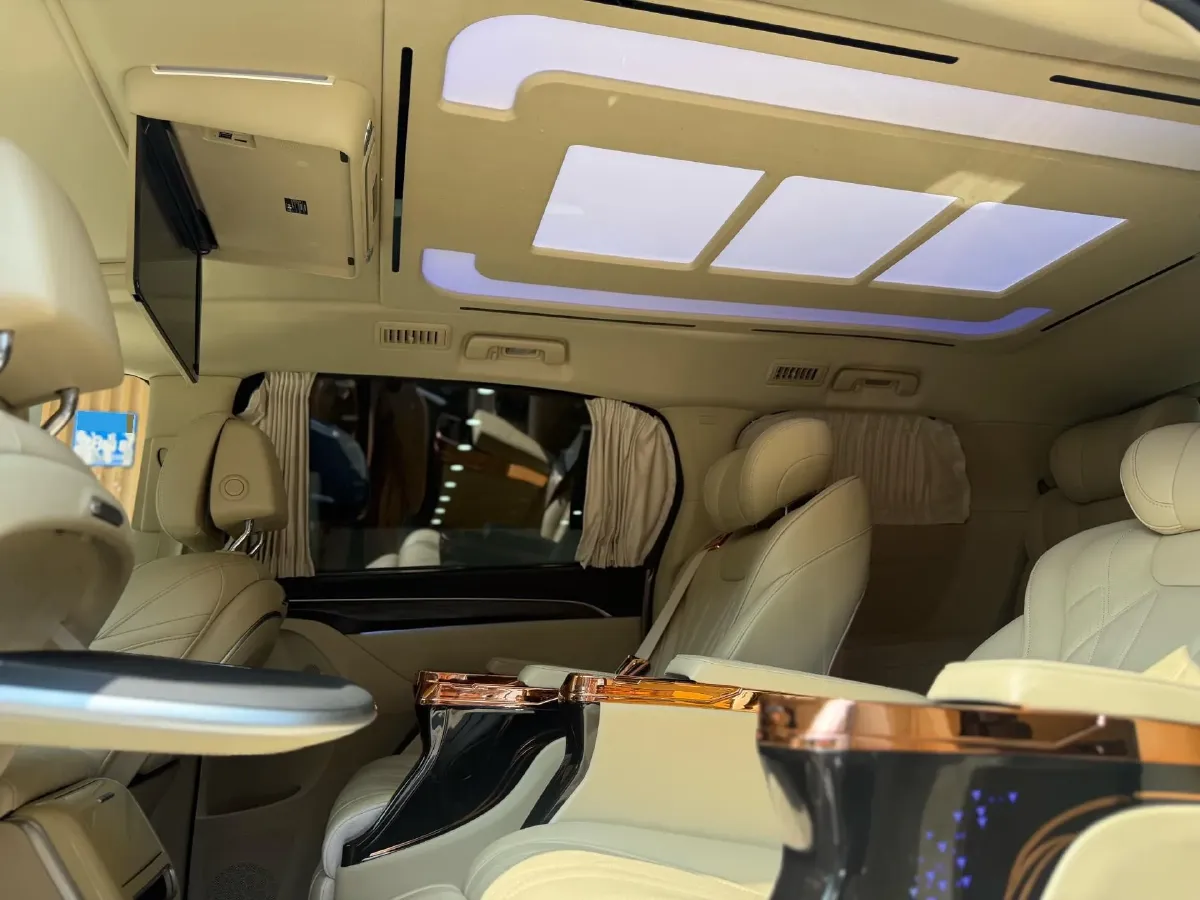 2022 Buick GL8 2.0T 237HP L4 9AT,autocango,china used car exporter,china ev exporter,chinese used car exporter,chinese used ev exporter