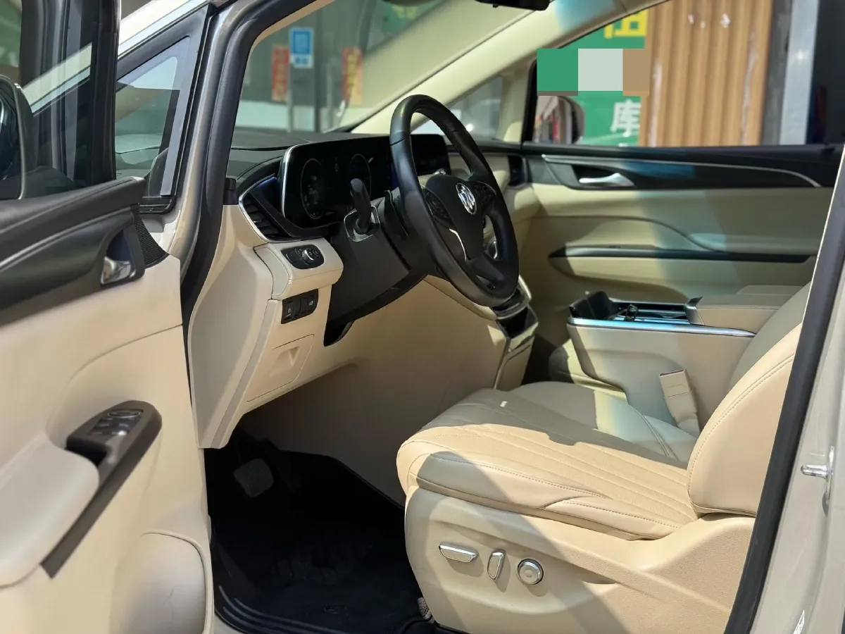 2022 Buick GL8 2.0T 237HP L4 9AT,autocango,china used car exporter,china ev exporter,chinese used car exporter,chinese used ev exporter