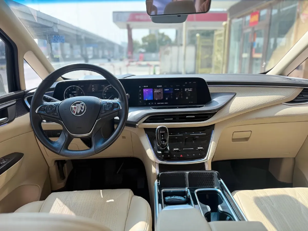2022 Buick GL8 2.0T 237HP L4 9AT,autocango,china used car exporter,china ev exporter,chinese used car exporter,chinese used ev exporter
